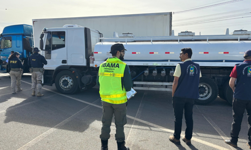 IBAMA E PRF fazendo fiscalizações no transporte de produtos perigosos